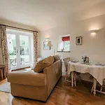 1 Bed In Bedale Oc-g0094 * Crakehall